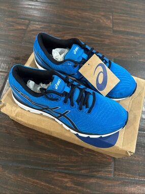 Asics Men’s Athletic Running Shoes in Bright Blue and Black
